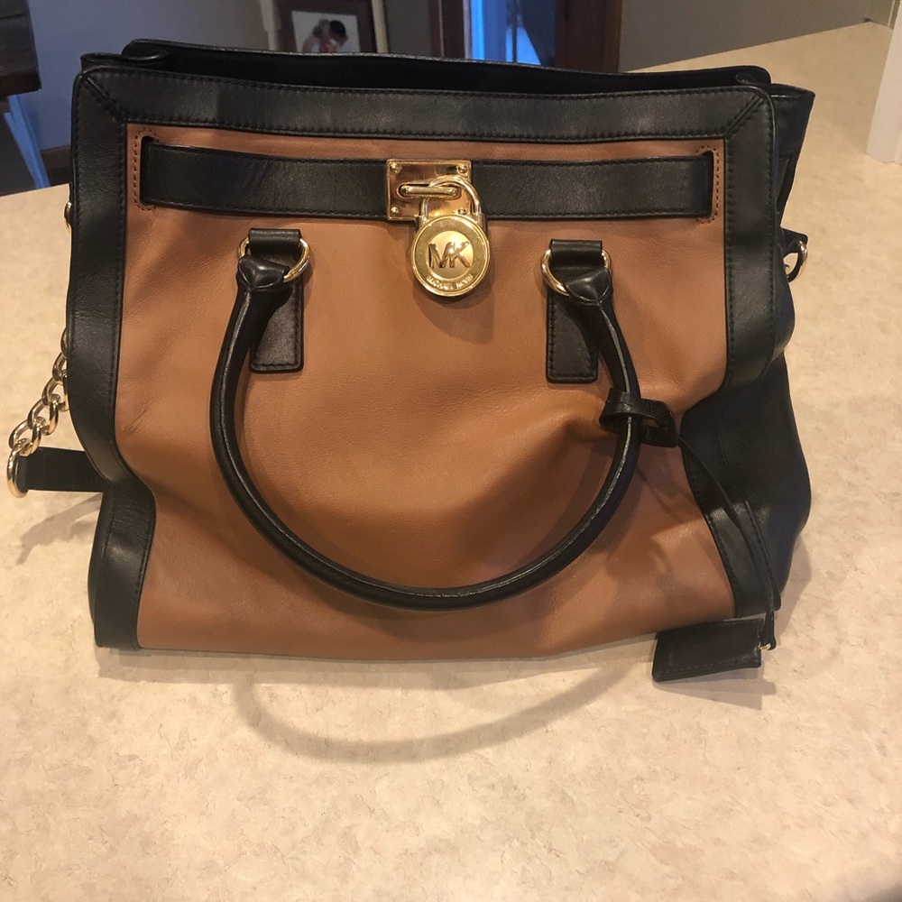 Michael kors purse